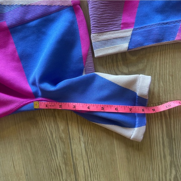 Nike Womens Icon Clash Set Bike Shorts and Top Sports Bra size small and medium - Picture 5 of 10